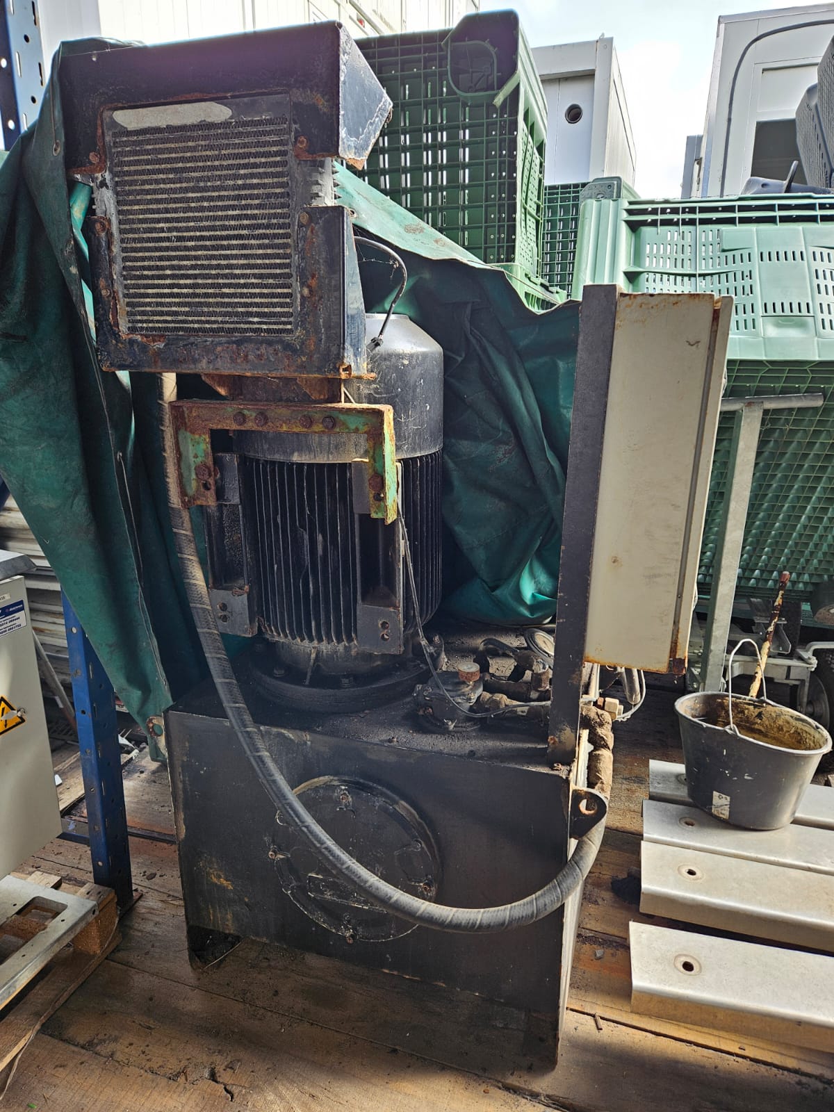 Marine Crane EFFER 31000 4S - incl powerpack - PLEASE OFFER
